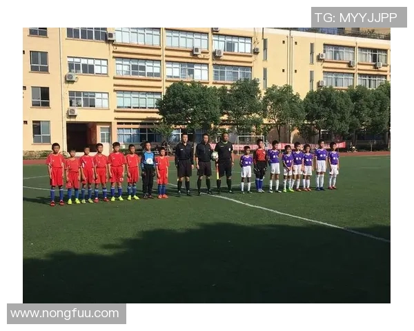 上海足球队在最新耐力排行榜中勇夺第一名引领足球界新风潮